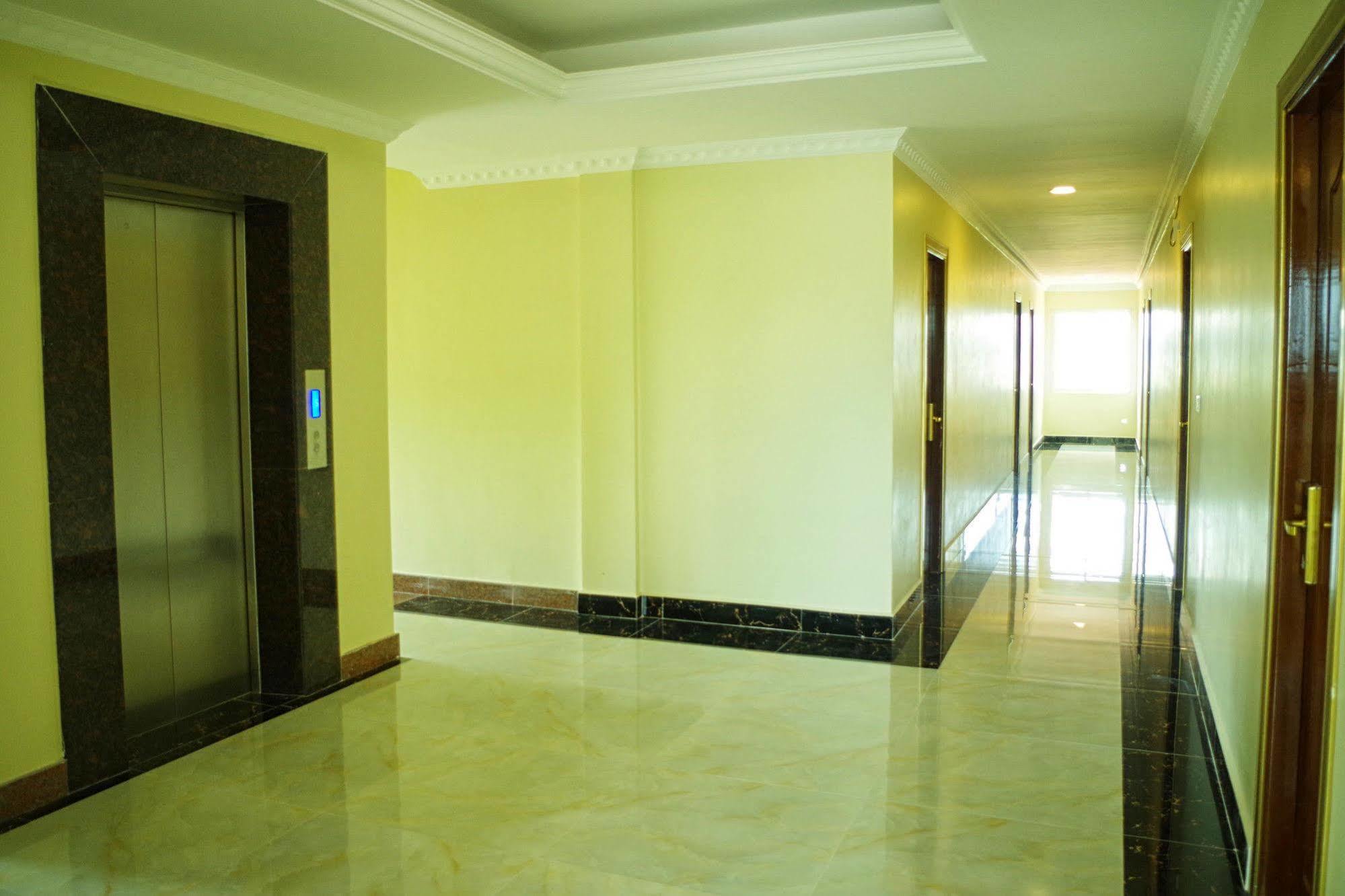 Golden Star Inn Sihanoukville Exterior photo